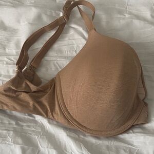 Victoria's Secret Tan Bra size 32 DD